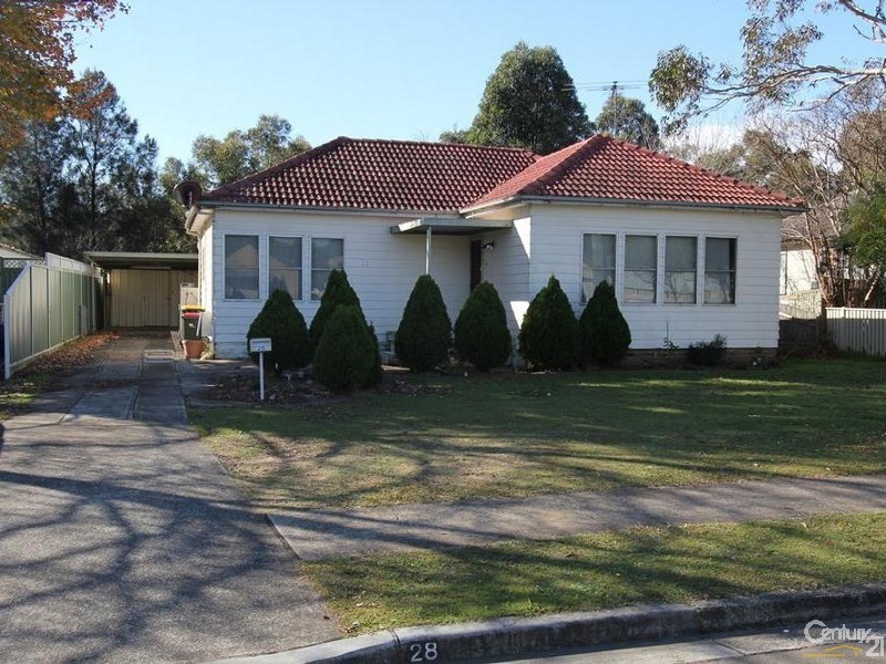 28 BRIDGES AVENUE, Wattle Grove NSW 2173