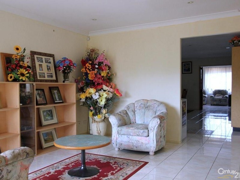10 Chienti Place, Prestons NSW 2170