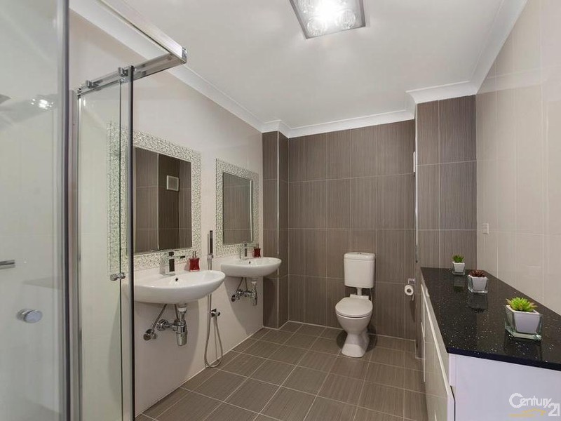 63/2 RIVERPARK DRIVE, Liverpool NSW 2170