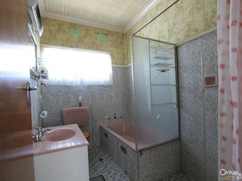 26 PEARCE STREET, Liverpool NSW 2170