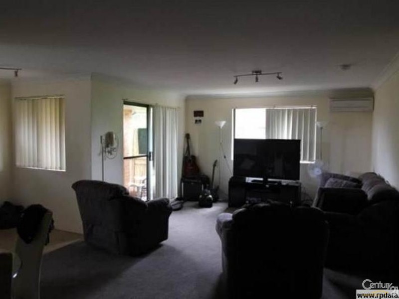 32/211 MEAD DRIVE, Chipping Norton NSW 2170