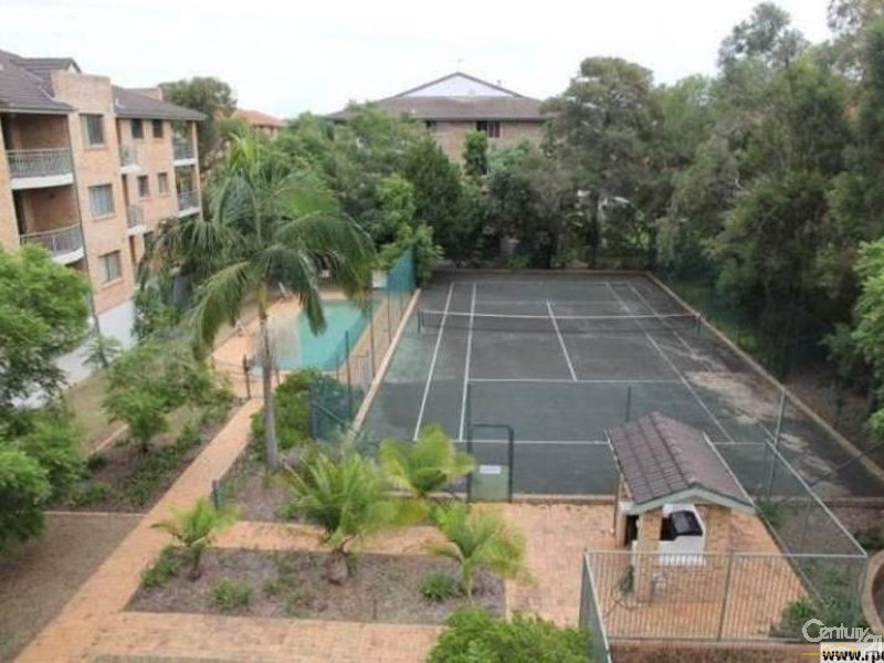 32/211 MEAD DRIVE, Chipping Norton NSW 2170