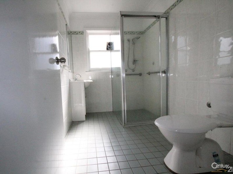 1 LEWIS ROAD, Liverpool NSW 2170