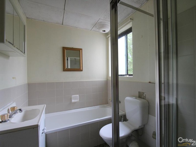 1/81 Memorial Avenue, Liverpool NSW 2170