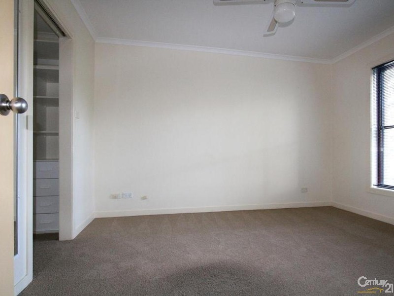 2 8/14 PROVOST MEWS, Holsworthy NSW 2173