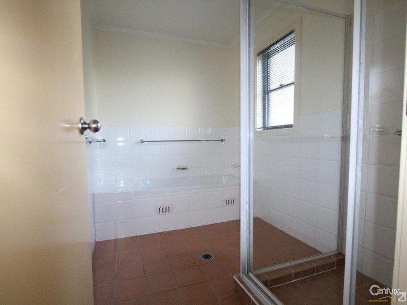 2 8/14 PROVOST MEWS, Holsworthy NSW 2173