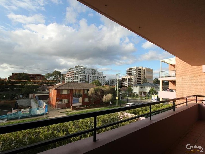 13/84-88 Campbell Street, Liverpool NSW 2170