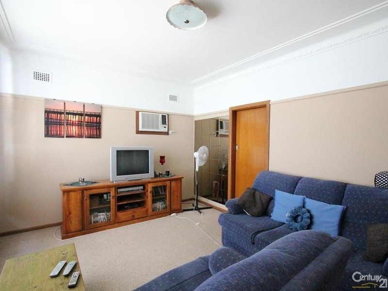 132 Hoxton Park Road, Liverpool NSW 2170