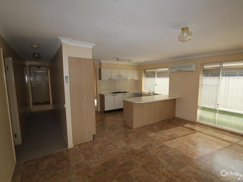 5 TIMBARA COURT, Wattle Grove NSW 2173