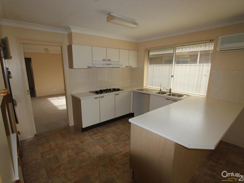 5 TIMBARA COURT, Wattle Grove NSW 2173