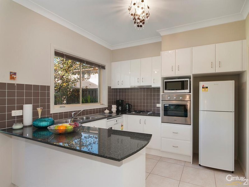 42 Roth Street, Casula NSW 2170