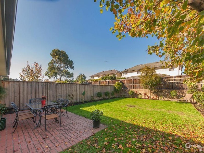 42 Roth Street, Casula NSW 2170