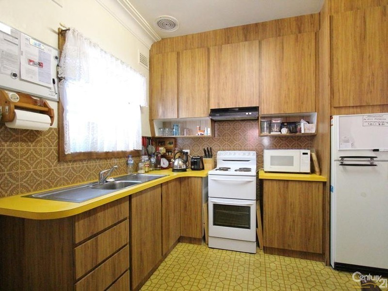 132 Hoxton Park Road, Liverpool NSW 2170