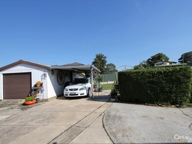 132 Hoxton Park Road, Liverpool NSW 2170