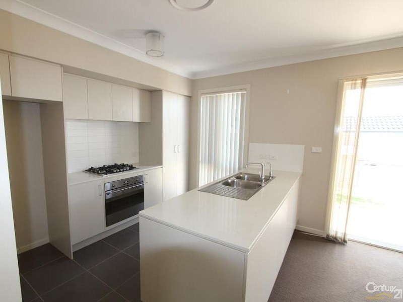 5 TRAVERS STREET, Moorebank NSW 2170