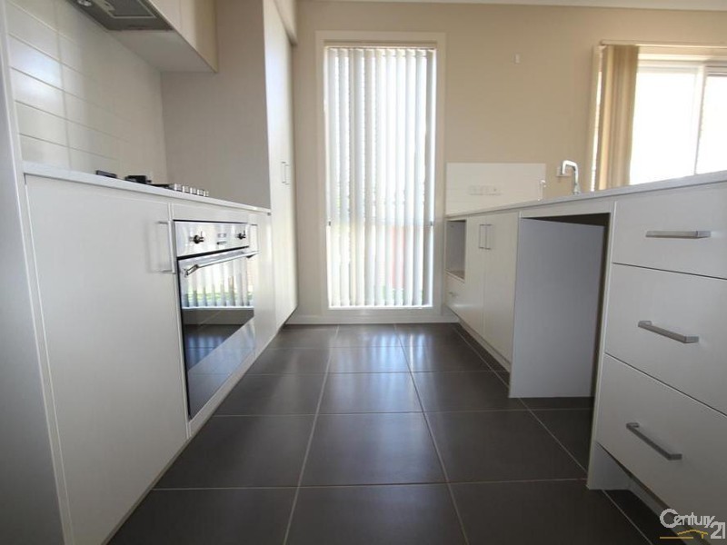 5 TRAVERS STREET, Moorebank NSW 2170
