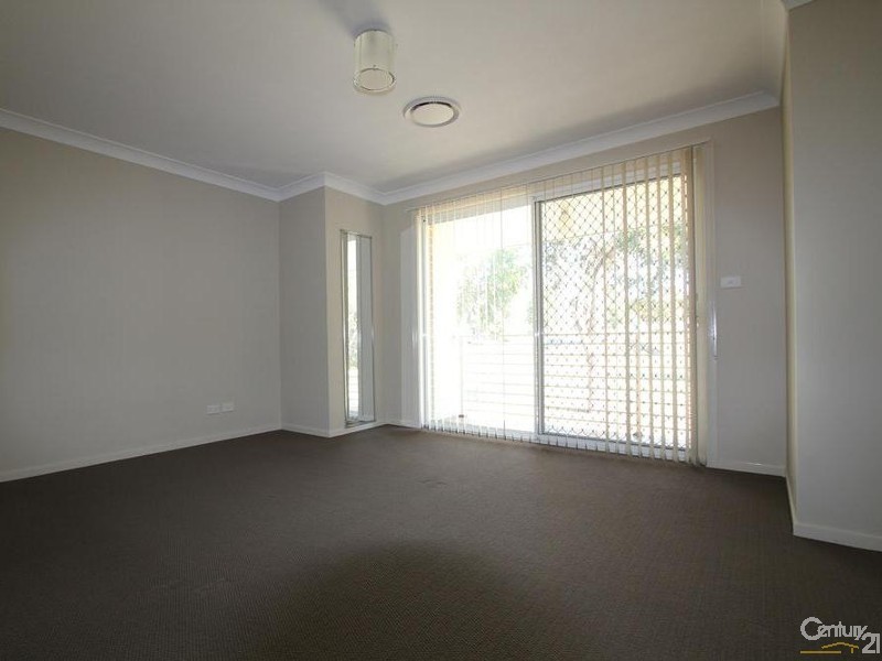 5 TRAVERS STREET, Moorebank NSW 2170