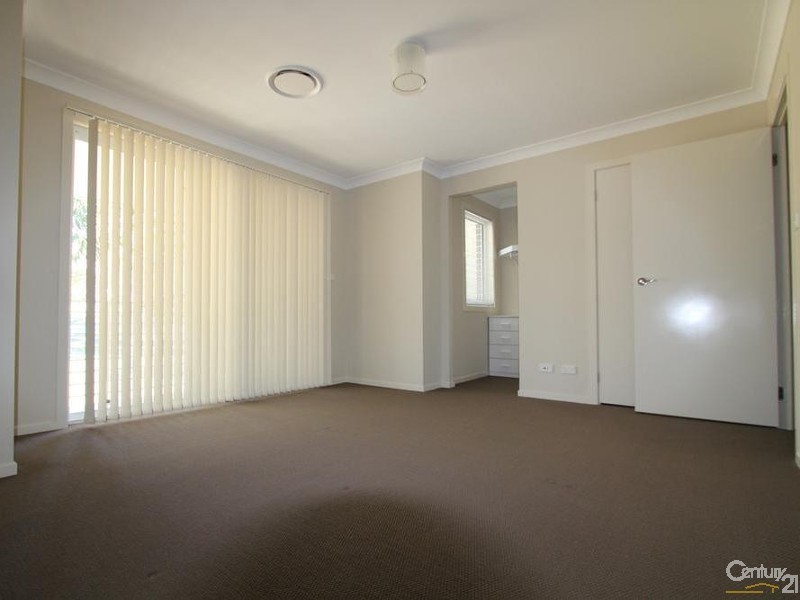 5 TRAVERS STREET, Moorebank NSW 2170