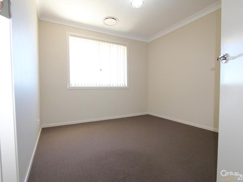 5 TRAVERS STREET, Moorebank NSW 2170