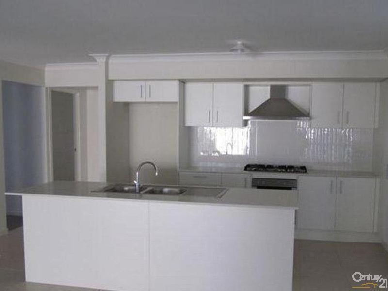 10 ASTON CLOSE, Hoxton Park NSW 2171