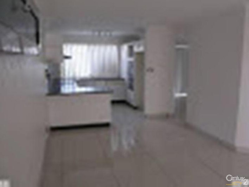 1 CLUNE CLOSE, Casula NSW 2170