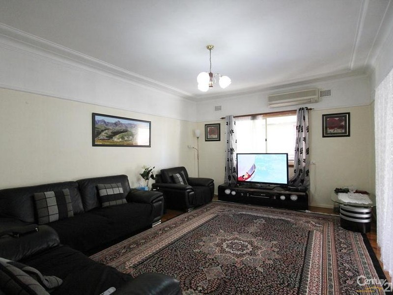 82 Woodlands Road, Liverpool NSW 2170