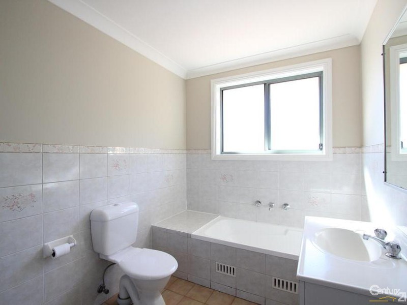 1/65 Foveaux Street, Lurnea NSW 2170