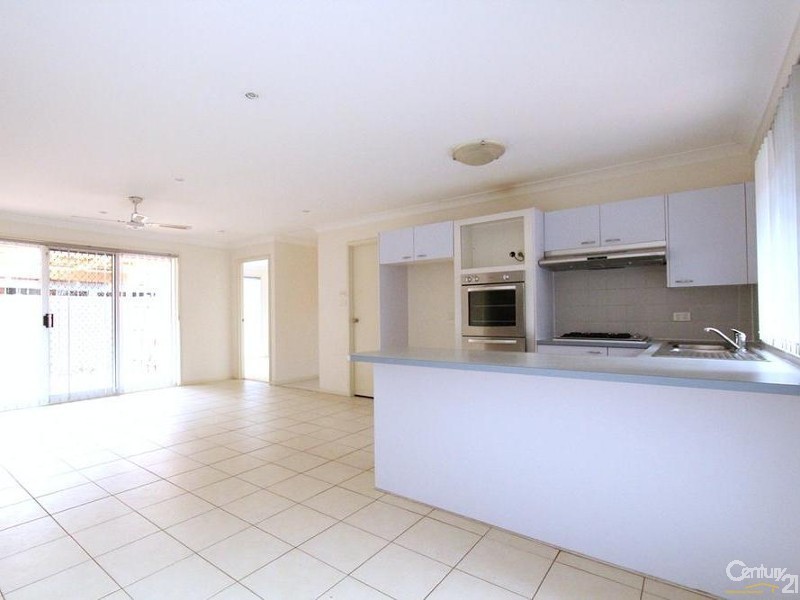 9 BODALLA COURTT, Wattle Grove NSW 2173