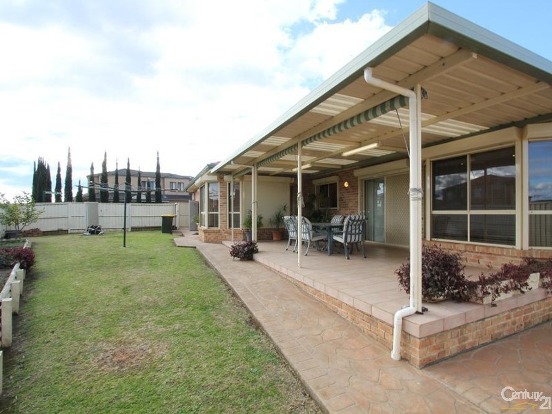 1 BOLTONS STREET, Horningsea Park NSW 2171
