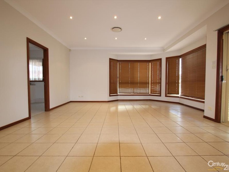 1 BOLTONS STREET, Horningsea Park NSW 2171