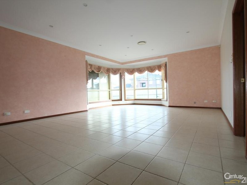 1 BOLTONS STREET, Horningsea Park NSW 2171