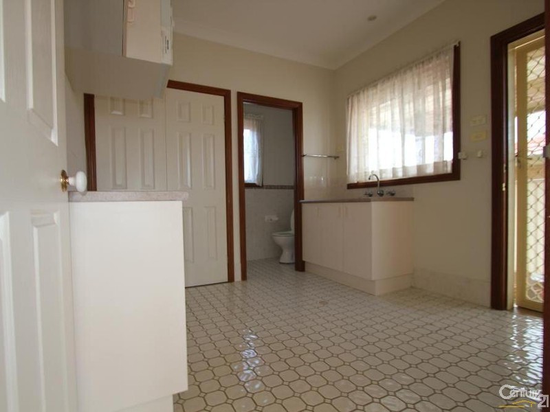 1 BOLTONS STREET, Horningsea Park NSW 2171