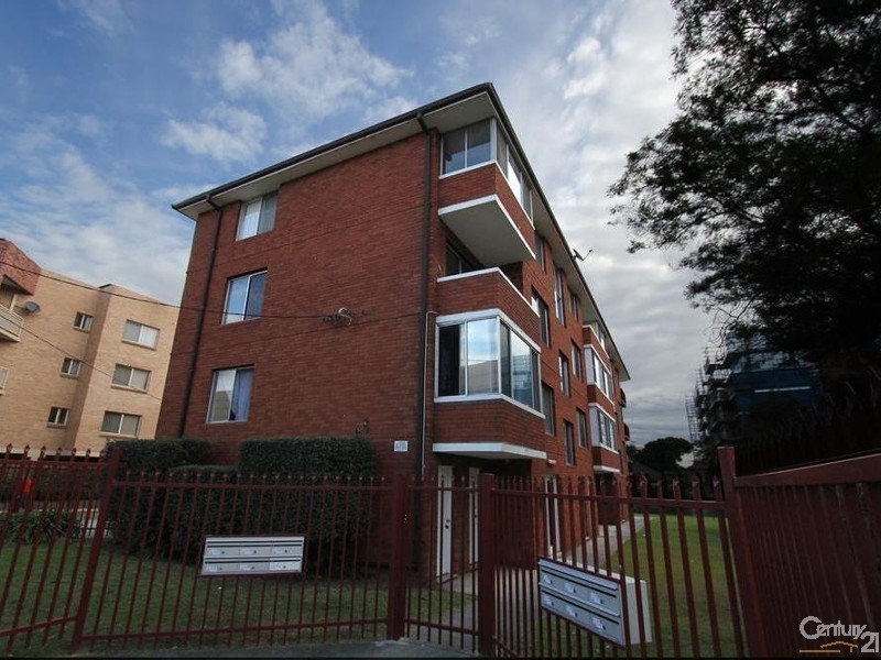 8/21A Bathurst Street, Liverpool NSW 2170