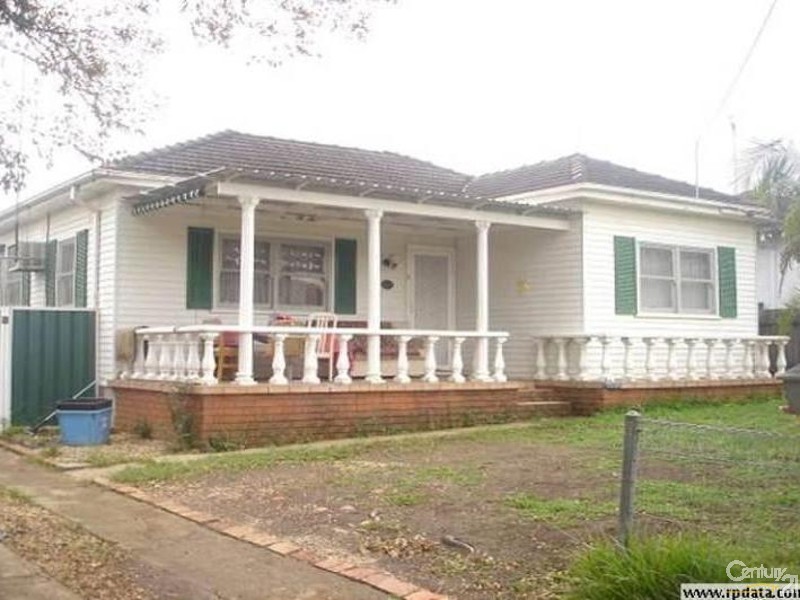 25 DALE AVENUE, Liverpool NSW 2170