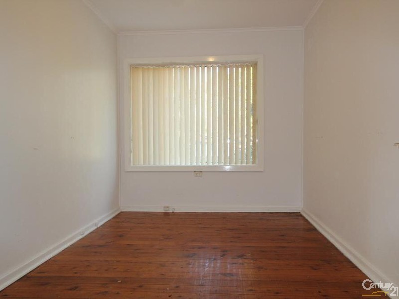 21 ST JOHNS ROAD, Busby NSW 2168