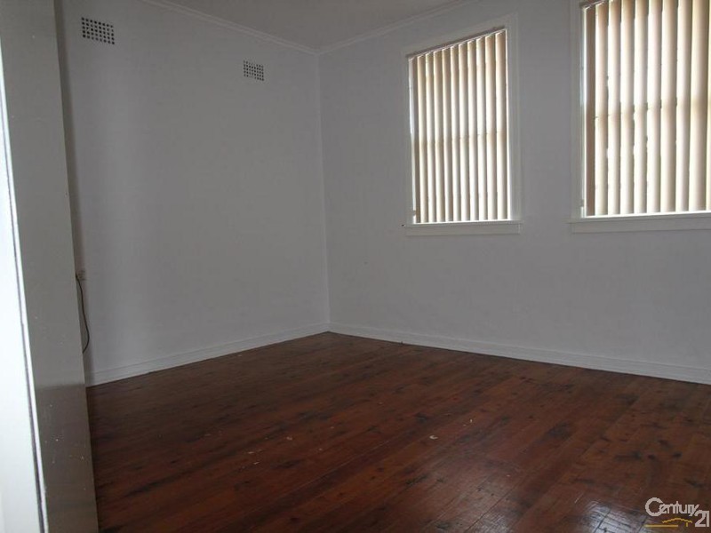 21 ST JOHNS ROAD, Busby NSW 2168