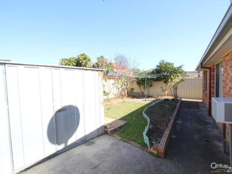 10 CHIENTI PLACE, Prestons NSW 2170