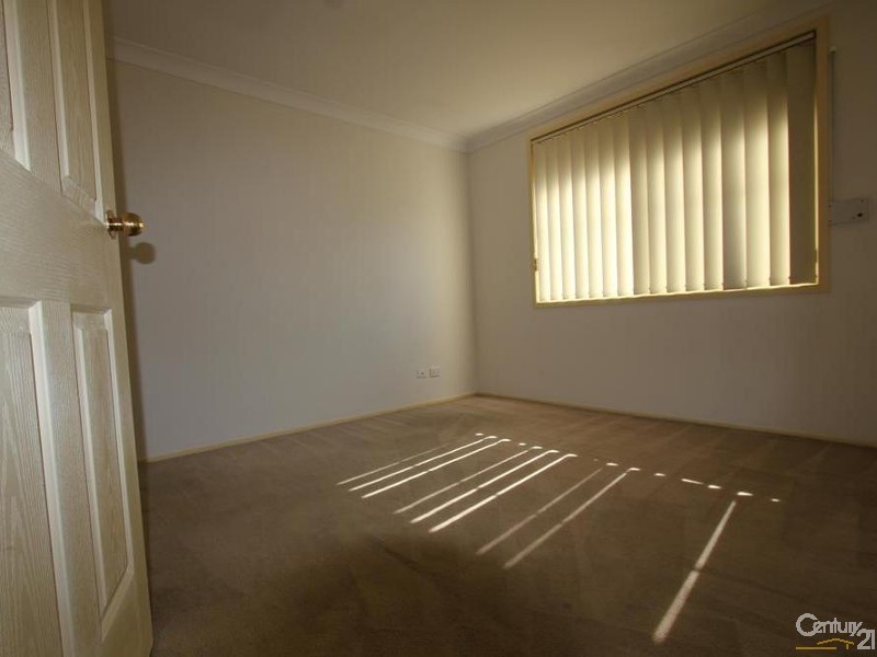 10 CHIENTI PLACE, Prestons NSW 2170