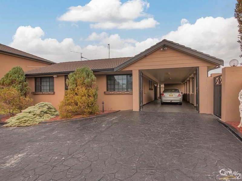 70 Mannow Road, West Hoxton NSW 2171