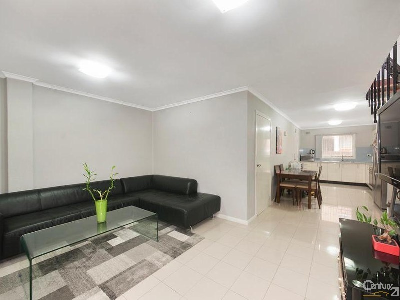 4/9 Gilbert Street, Cabramatta NSW 2166