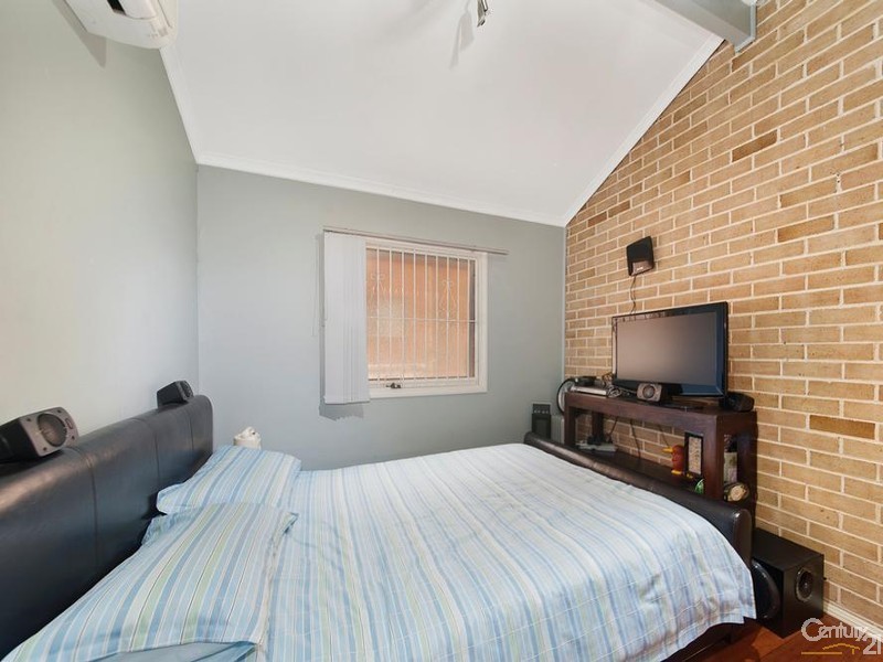 4/9 Gilbert Street, Cabramatta NSW 2166