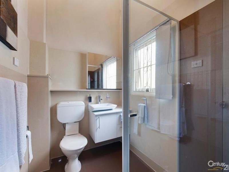 4/9 Gilbert Street, Cabramatta NSW 2166