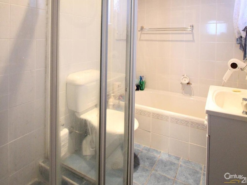 11/135 Elizabeth Drive, Liverpool NSW 2170