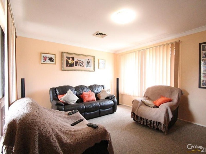 17 Dorrigo Crescent, Bow Bowing NSW 2566