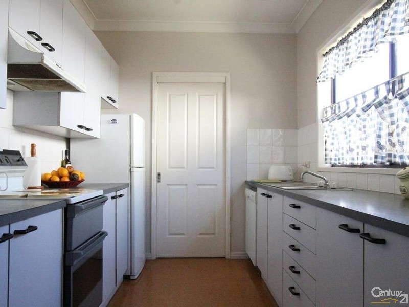 56 Amalfi Street, Lurnea NSW 2170