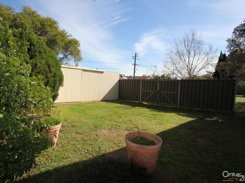 56 Amalfi Street, Lurnea NSW 2170