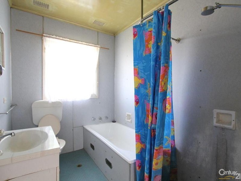 43 Amalfi Street, Lurnea NSW 2170