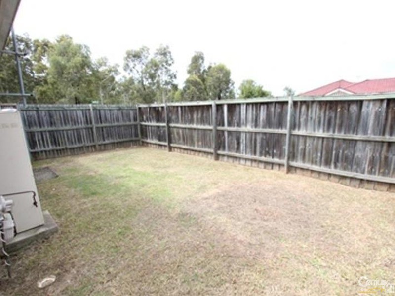 1 TUROSS PLACE, Prestons NSW 2170