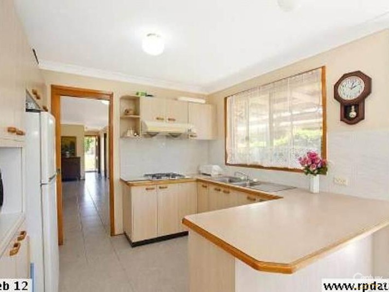 68 DAINTREE DRIVE, Wattle Grove NSW 2173