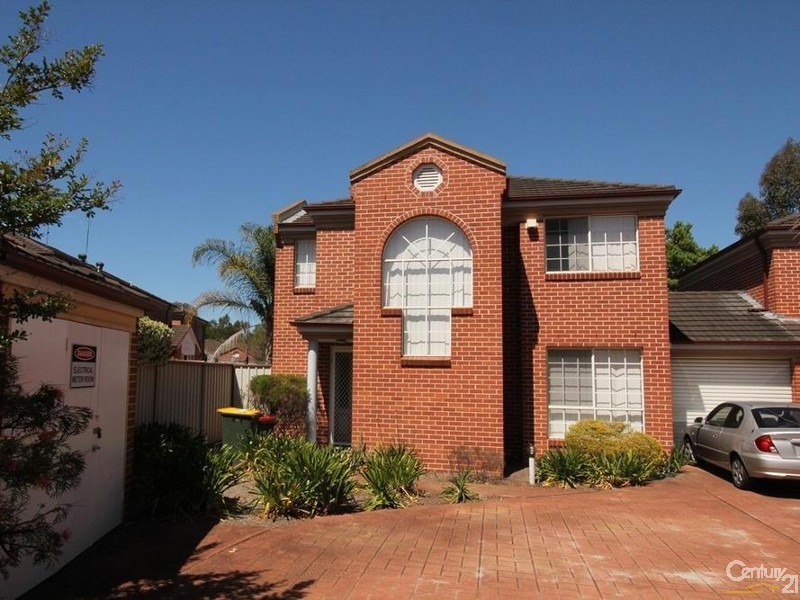 6/32 CLAREMONT COURT, Wattle Grove NSW 2173